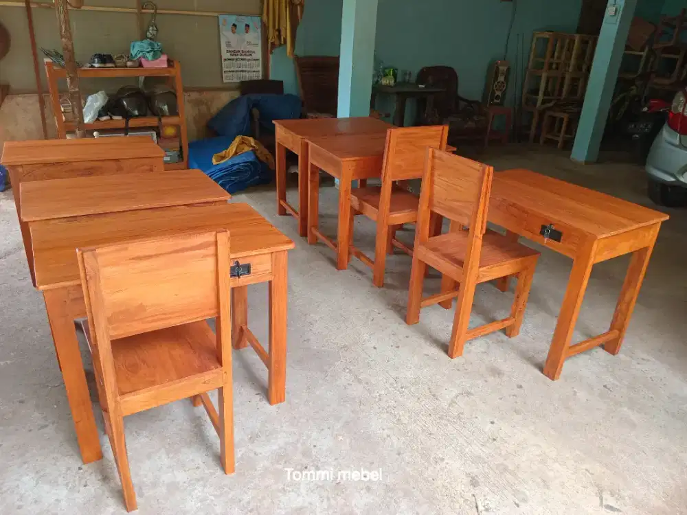 Set meja kursi belajar