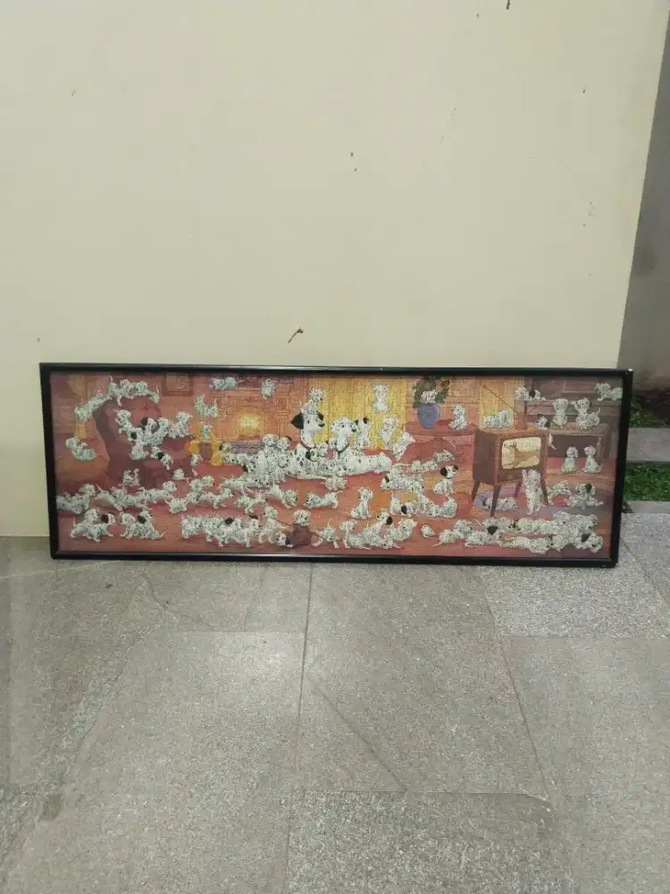 Lukisan hiasan Disney Enterprises