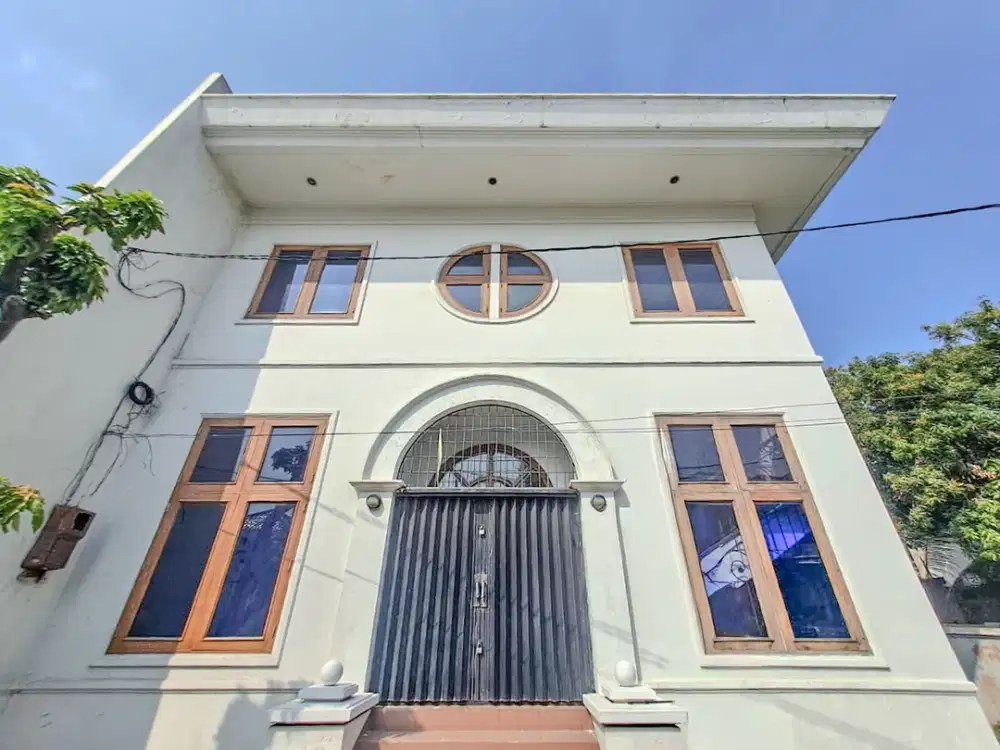 Gedung Kantor di Kelapa Gading dekat Kirana Boutique, Kensington