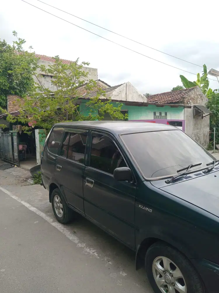Toyota Kijang 2001 Bensin
