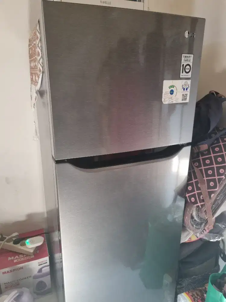 Kulkas 2 pintu merk LG