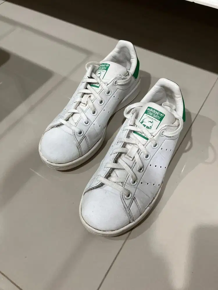 Sepatu Adidas Stan Smith Ukuran FR 35 ORIGINAL dengan box