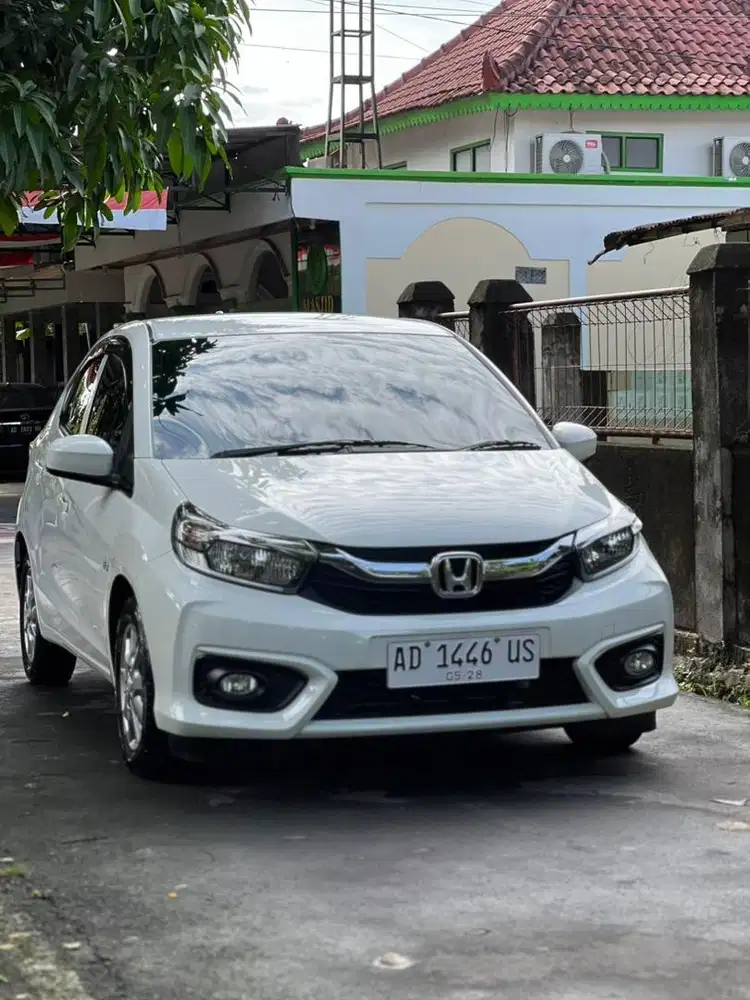 BRIO E MATIC 2023 KM 10RB SEPERTI BARU