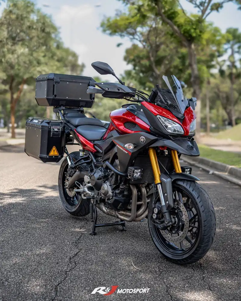 Yamaha MT 09 MT09 Tracer Nik 2016 Merah Knalpot Akrapovic