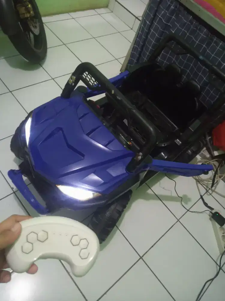 Mobil aki remot control