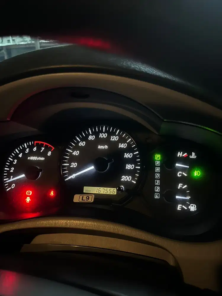 Toyota Kijang Innova 2013 Bensin