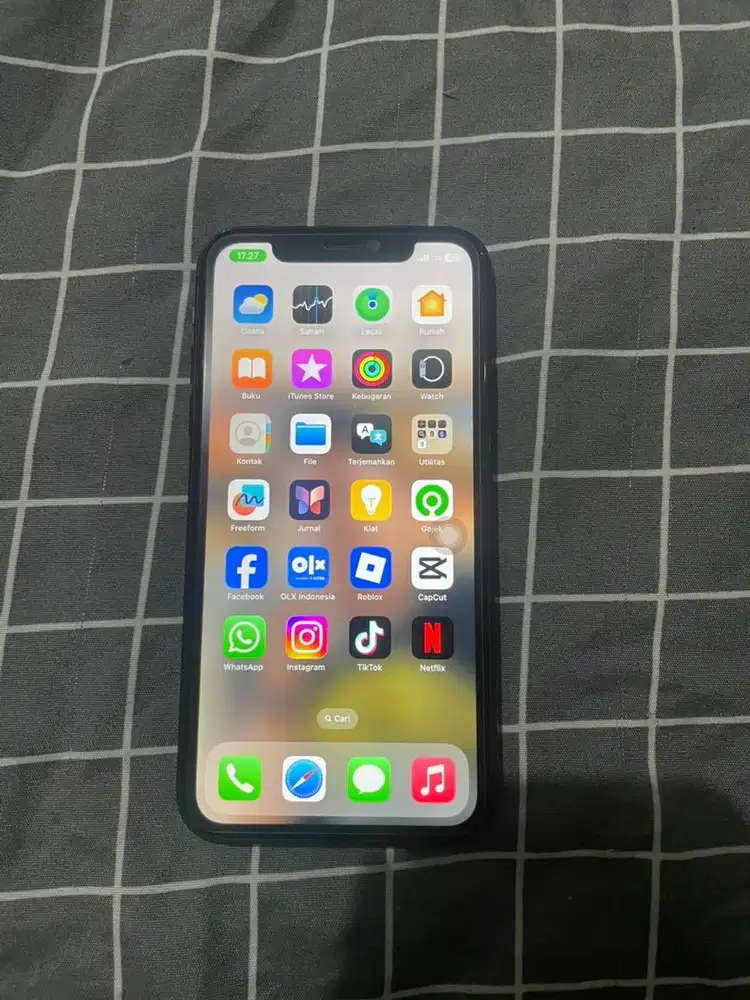 IPHONE XR ROM 64 GB