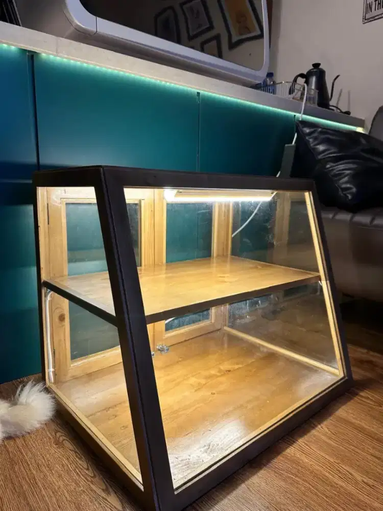 ETALASE (Food Display)