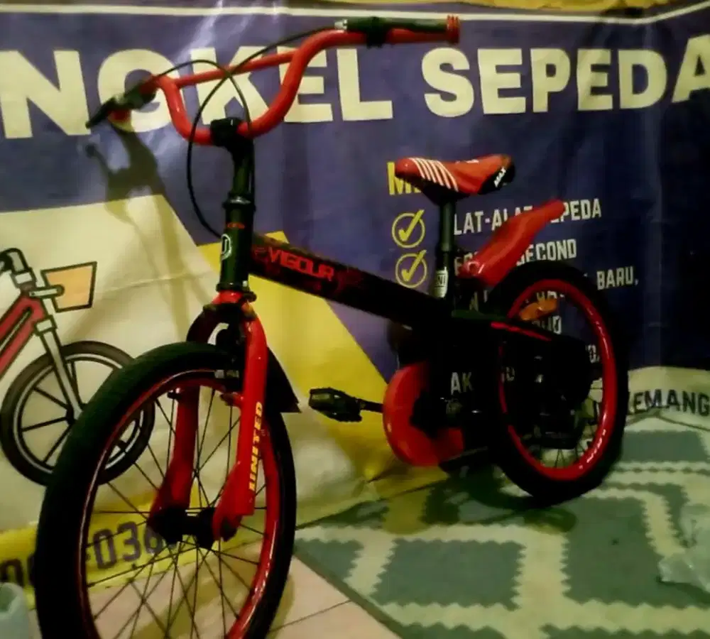 Sepedah model semi lipat untuk anaknusia 6 sampai 8 tahun