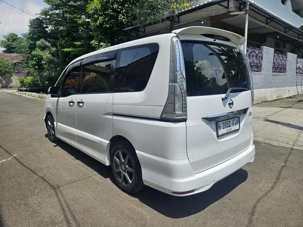 Tdp 5jt angs 4.034 x 6th Nissan Serena hws 2017 matic at