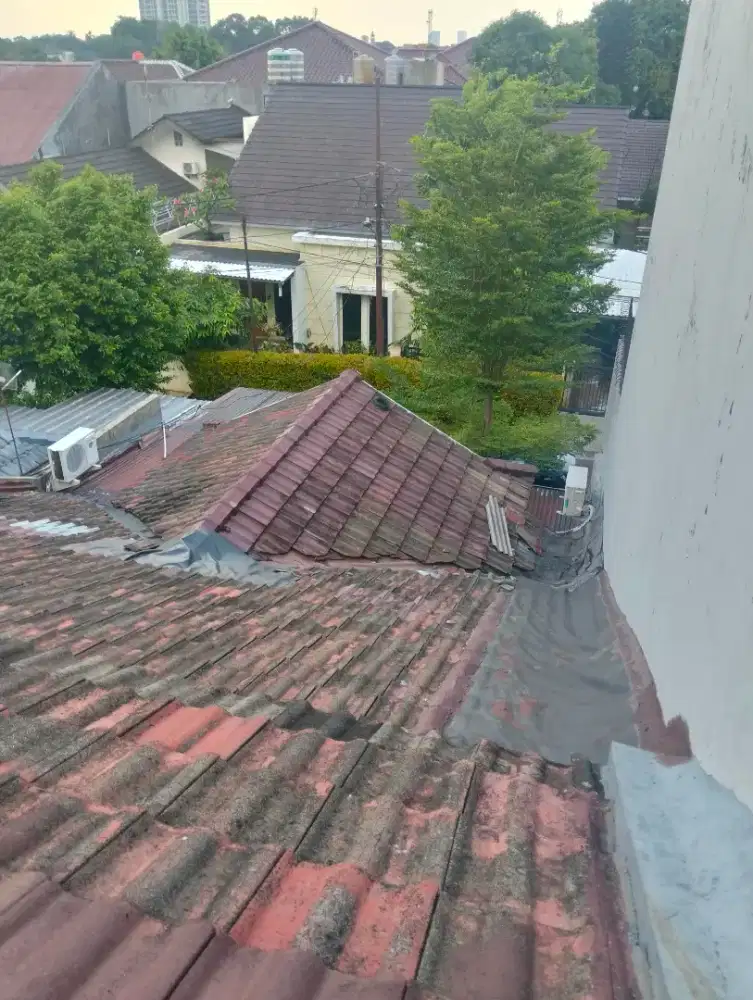 Tukang atap bocor ganti atap rumah renopasi