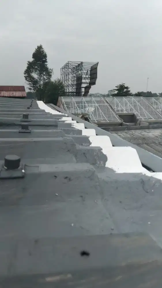 Tukang atap bocor ganti atap rumah