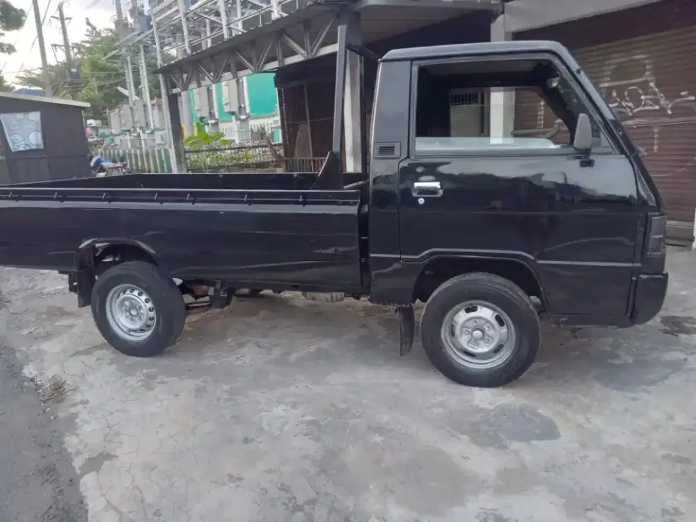 JUAL CEPAT MOBIL PIK UP MITSUBISHI PIK UP L300