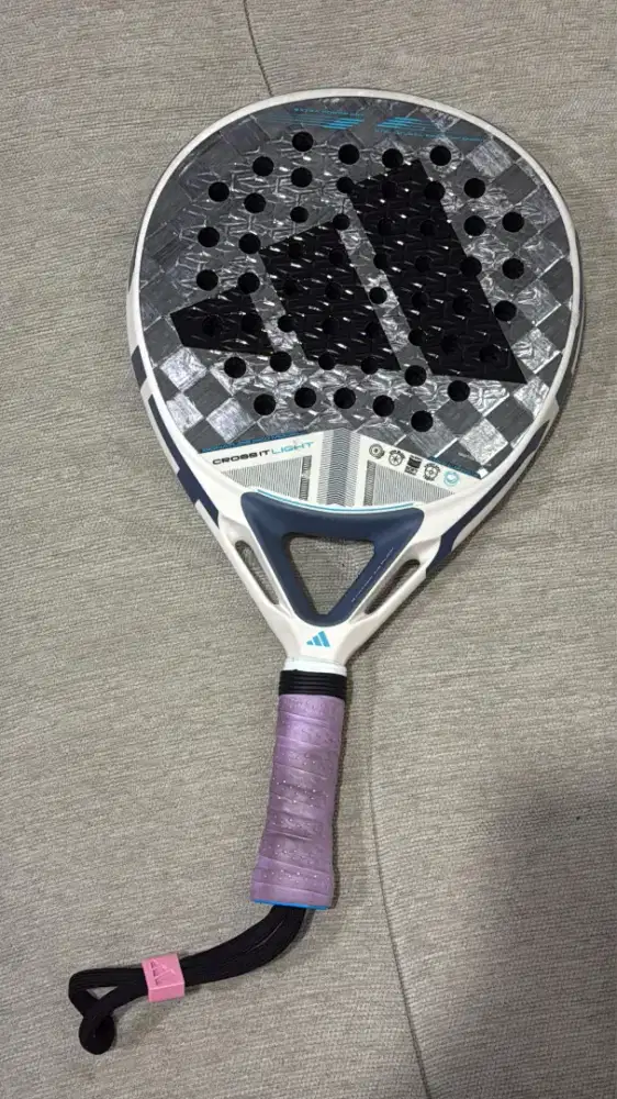 Wts Adidas martita 2025