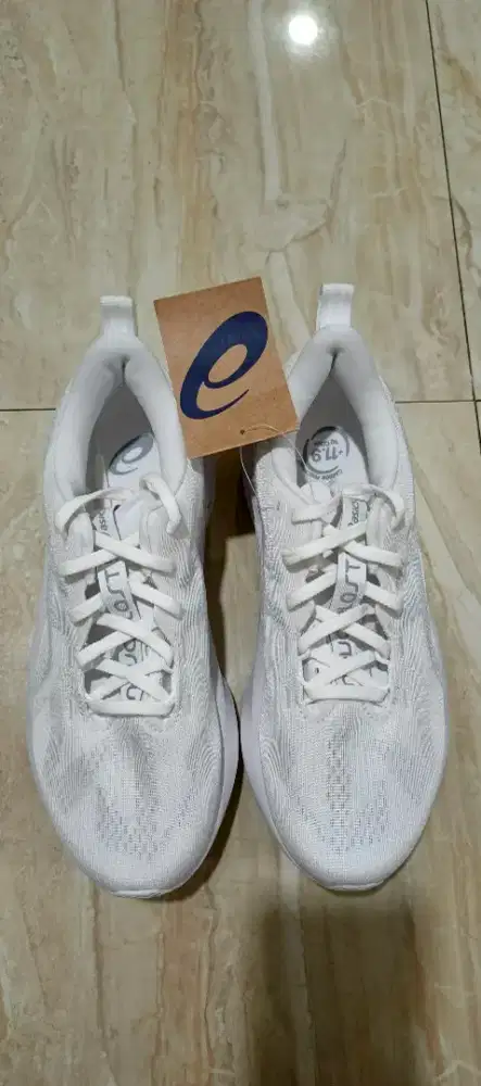 DIJUAL ASICS NOVABLAST 5 KONDISI BARU 100%