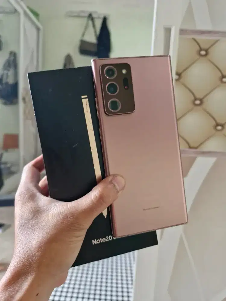 Samsung Note 20 Ultra 8/256gb Bronze Ex.Sein (-garis 1 & titik kecil)