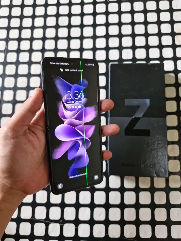 Samsung Z Flip 3 5G 256gb Resmi Ex.Sein (-garis sehelai)