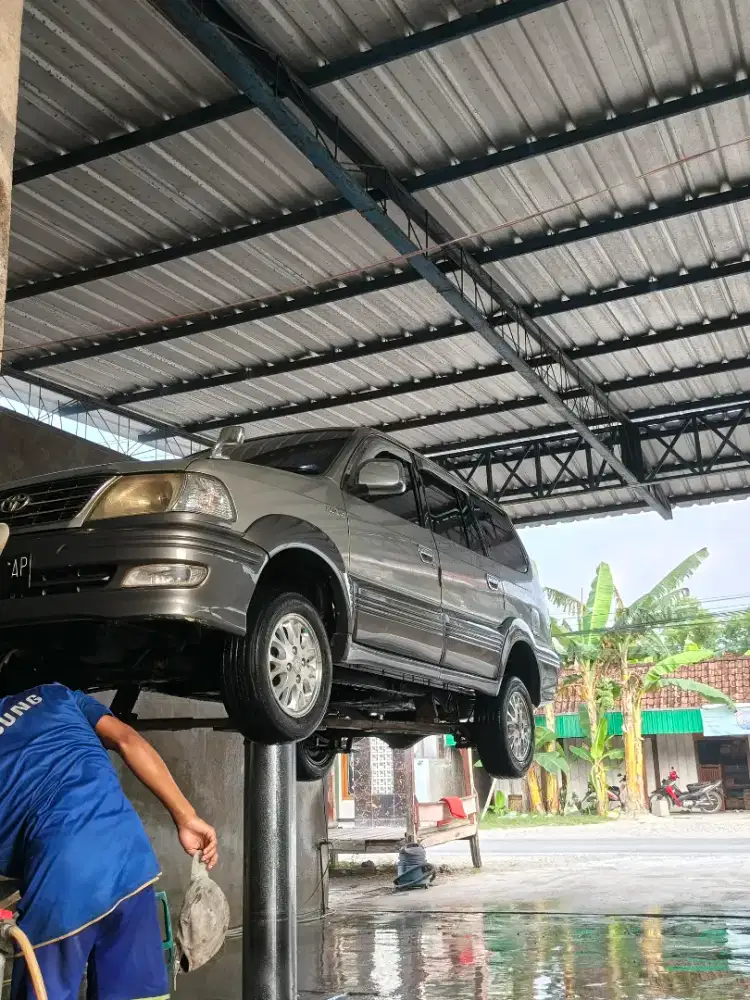 Kijang krista th 2002 bensin