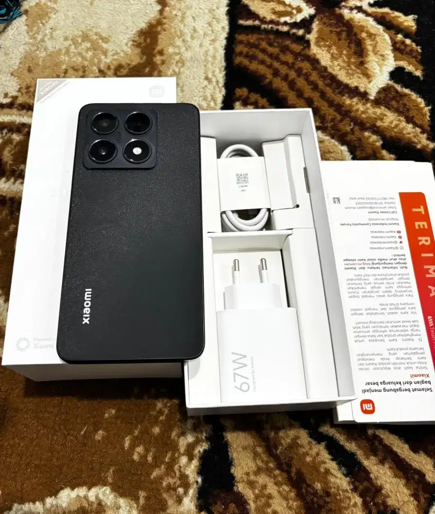 Xiaomi 14T 12/256Gb Like new super Charger masih baru belom dipakai