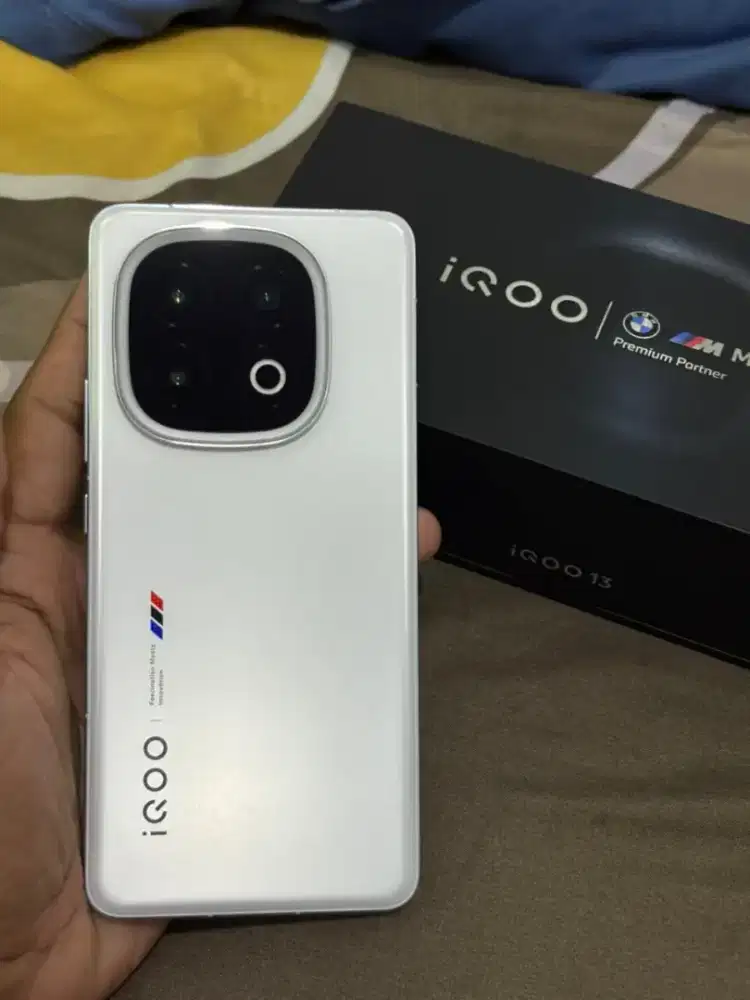 Iqoo 13 5G 16/512GB Fullset Lile New Garansi