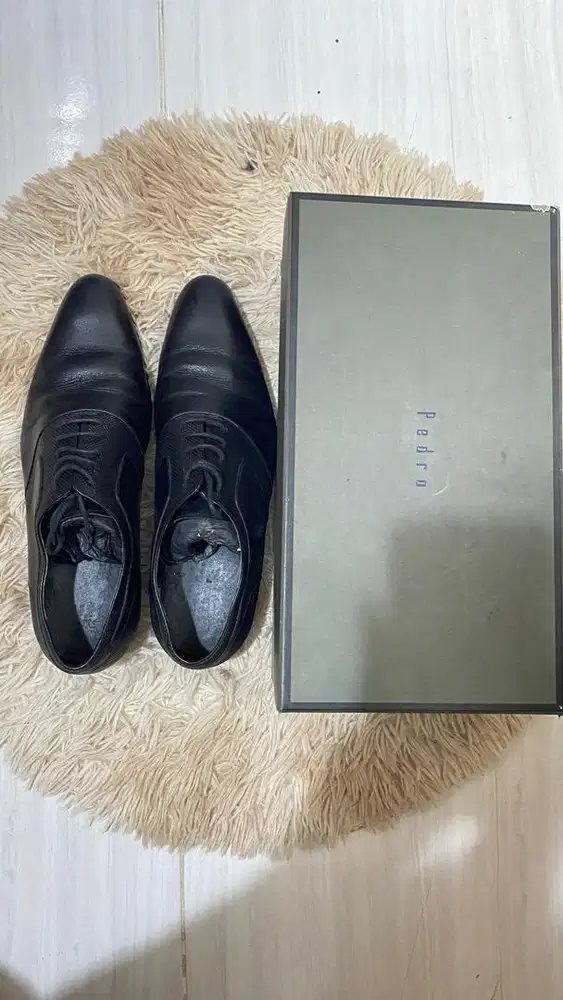 Sepatu bekas PEDRO ORI