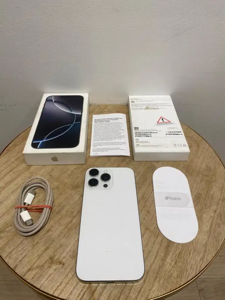 Second iBox Garansi On iPhone 16 Promax 256GB White Titanium Fullset