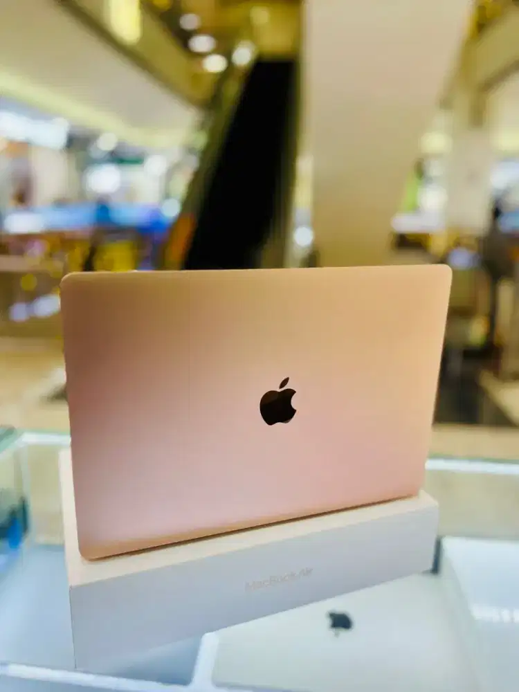 MacBook Air M1 2020 13-Inch iBox ID/A 8/256GB Gold