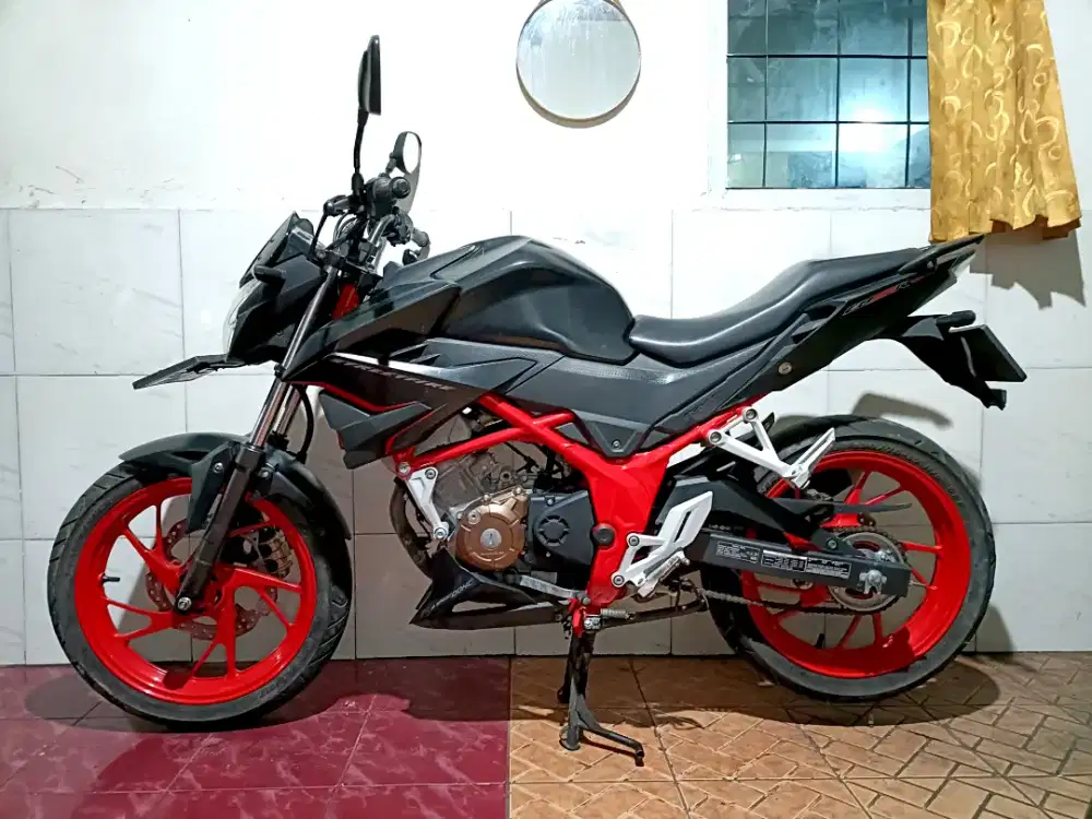 Cb 150R tahun 2019 low km 21rb/tt boleh gan cash lebih bagus