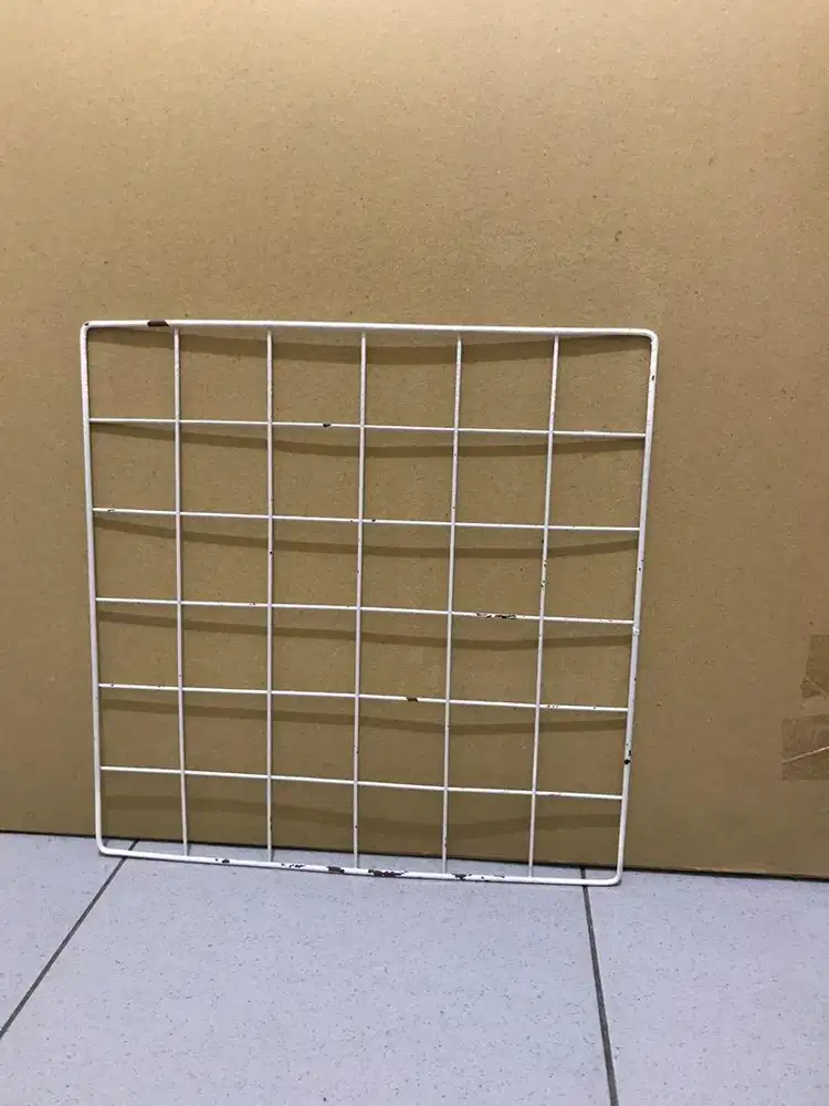 Hiasan dinding ukuran 35x35 cm