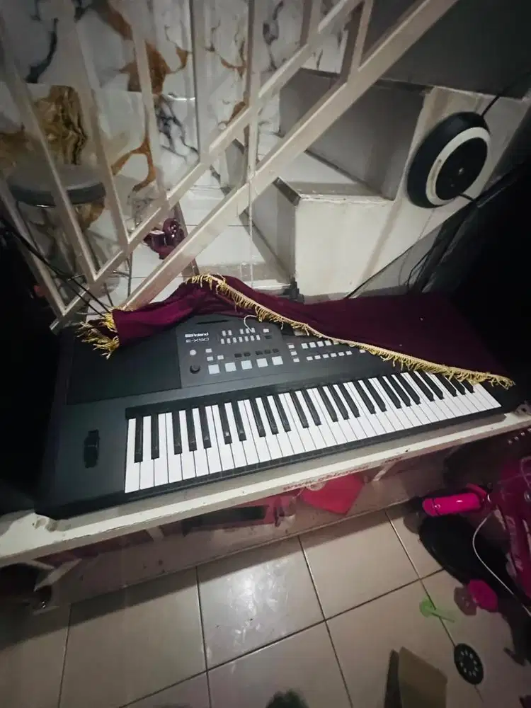 Keyboard Roland E-X50