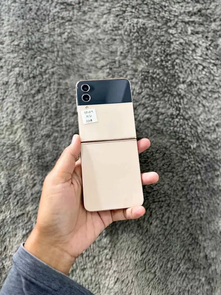 SAMSUNG Z FLIP 4 8/256 GB SEIN FULLSET