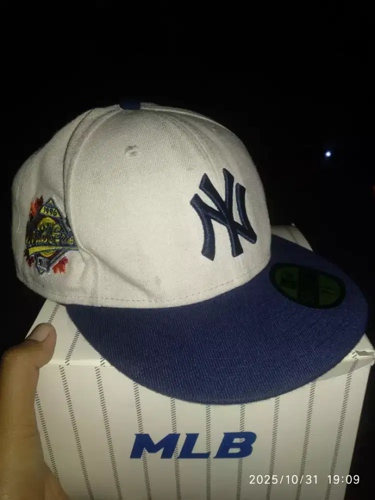 Topi Snapback NEW ERA 59 Fifty NY Built Up
Original Import