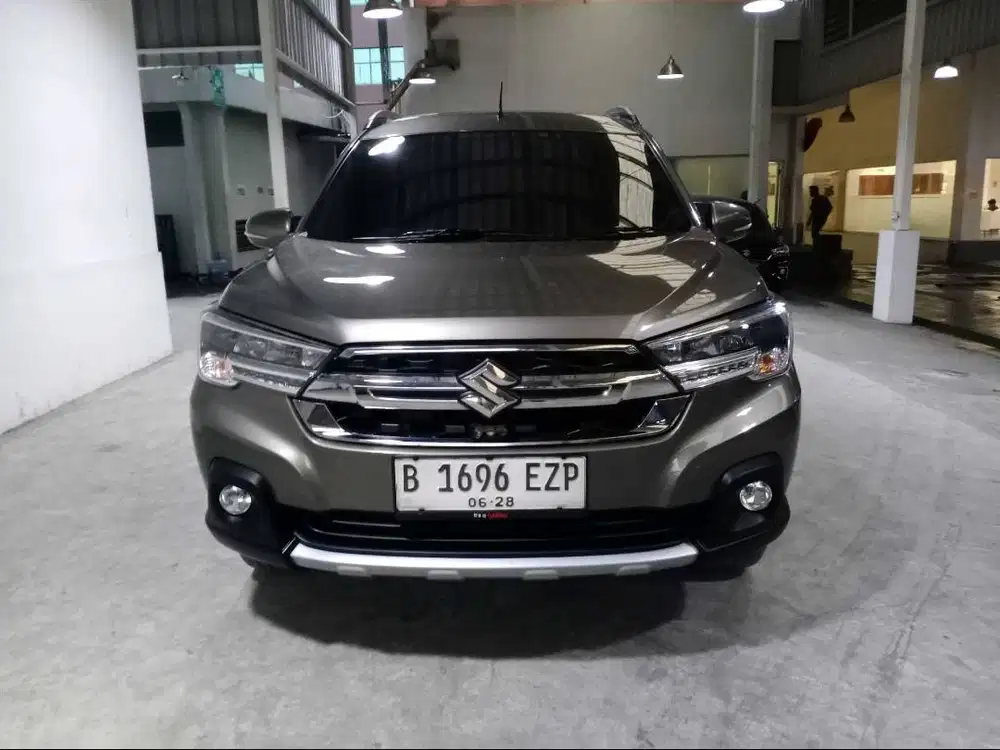 Suzuki XL7 Zeta AT 2023 Abu-abu PREMIUM B1696EZP