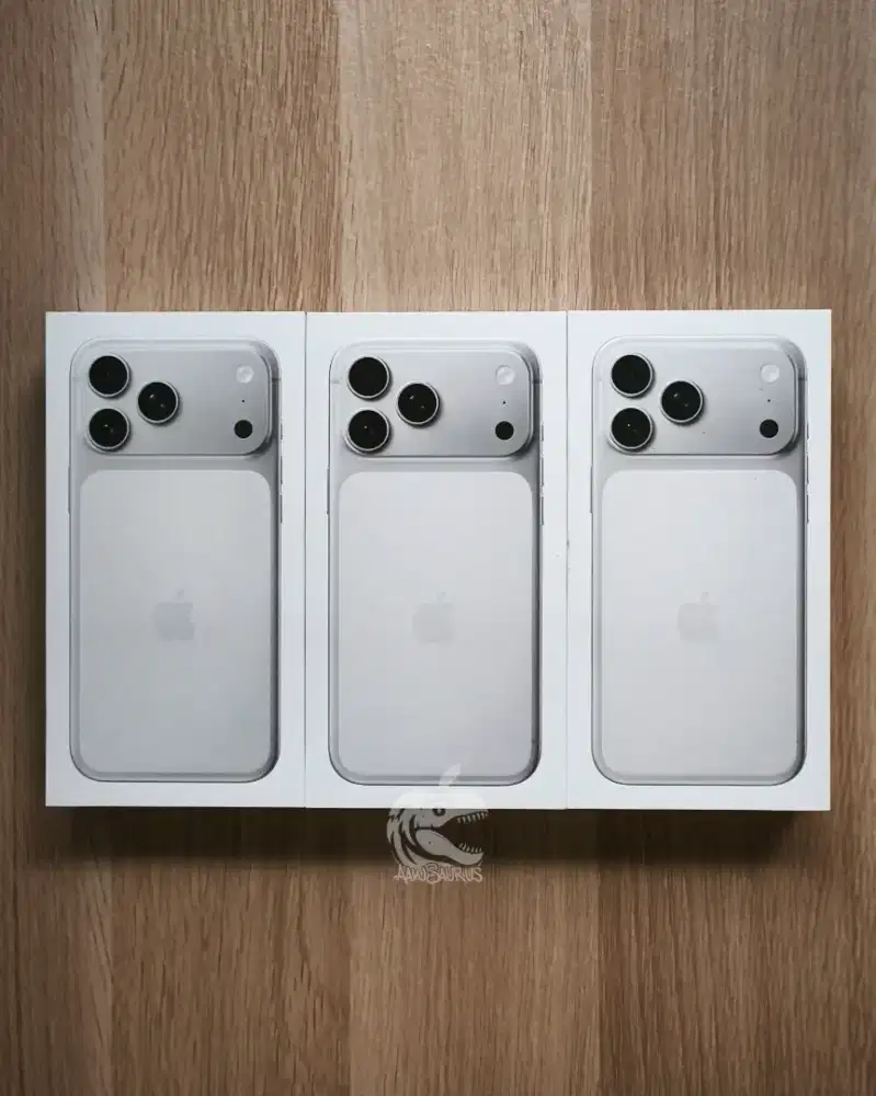 iPhone 17 Pro Max Silver iBox