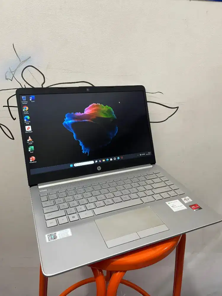 Hp 14s-dk1524Au AmdAthlonSilver3020Au(14inch)Ram8Gb/Ssd512Gb/Radeon2Gb