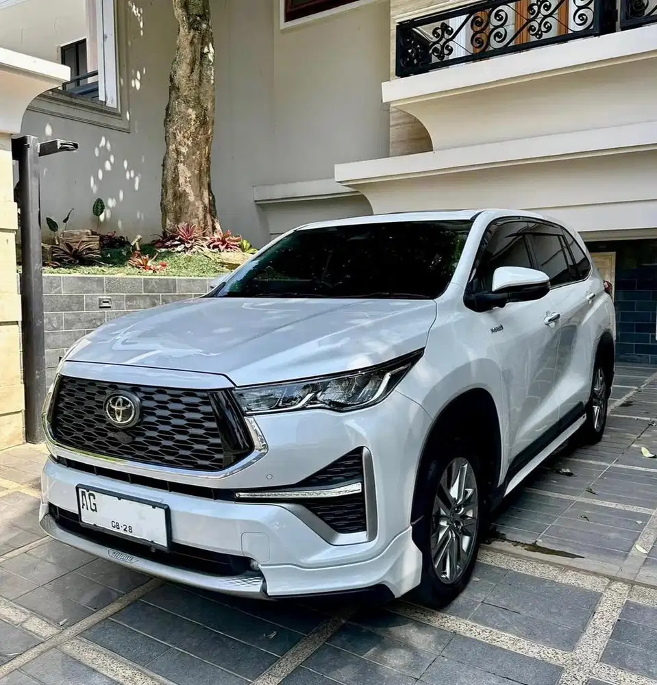 Toyota Innova Zenix 2.0 Q HV TSS Modelista Hybrid 2023