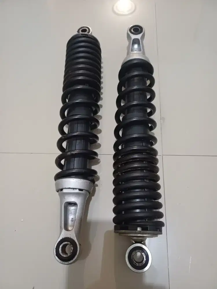 Shock belakang supra x 125 fi
