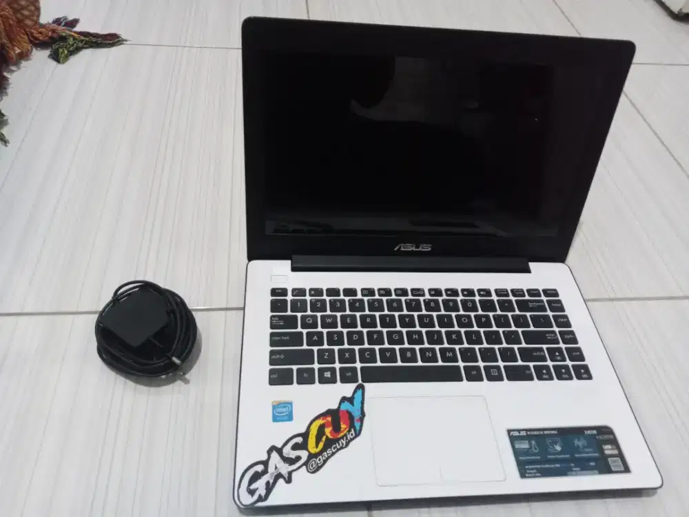 Leptop Asus X453M ram 4Gb