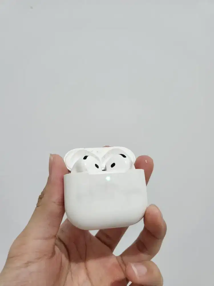 Airpods 4 ANC ex Inter (Garansi on)