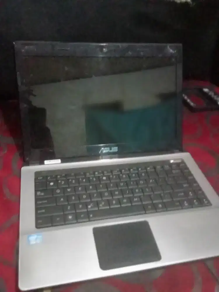 Laptop Asus Intel core i3 ram 4gb HDD 500gb orian siap pakai
