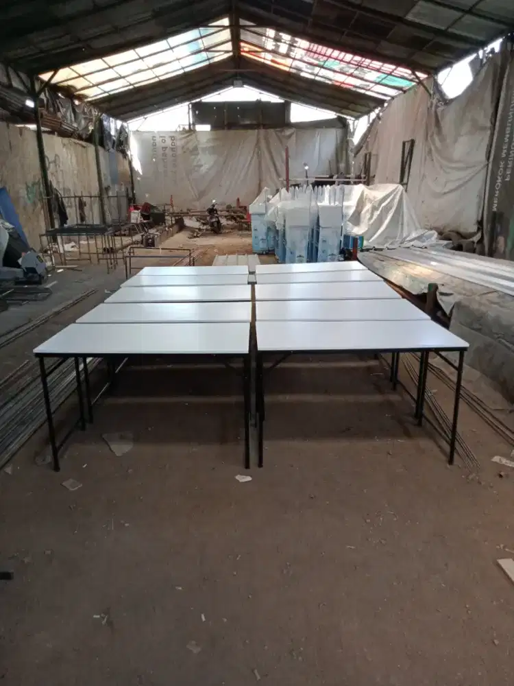 MEJA PORTABLE / MEJA LIPAT