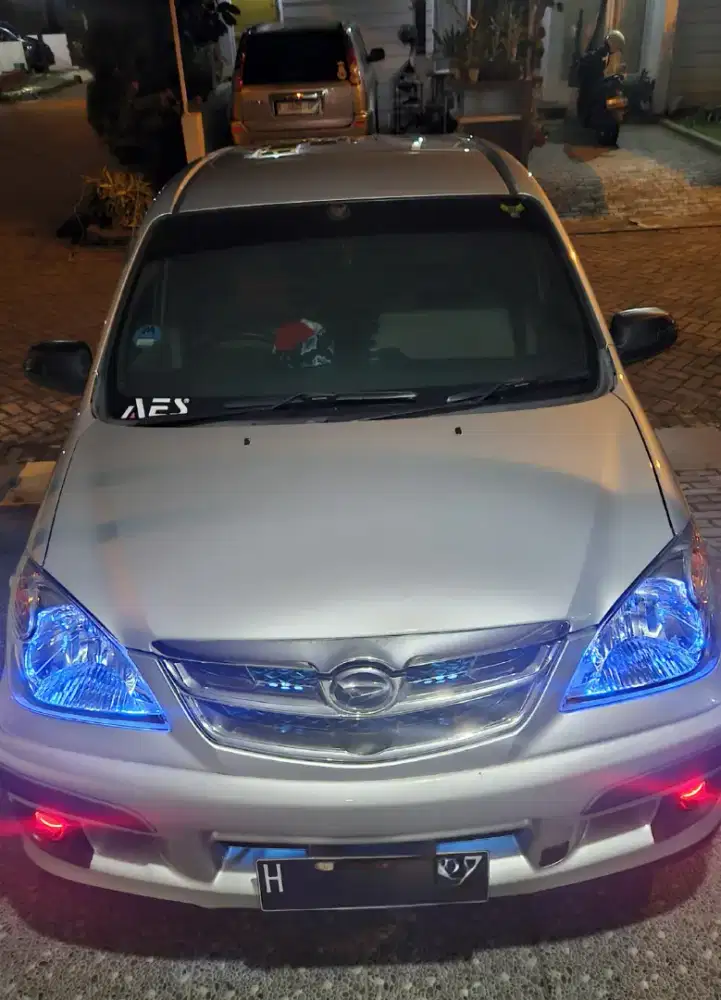 Xenia Family Li Istimewa 2009