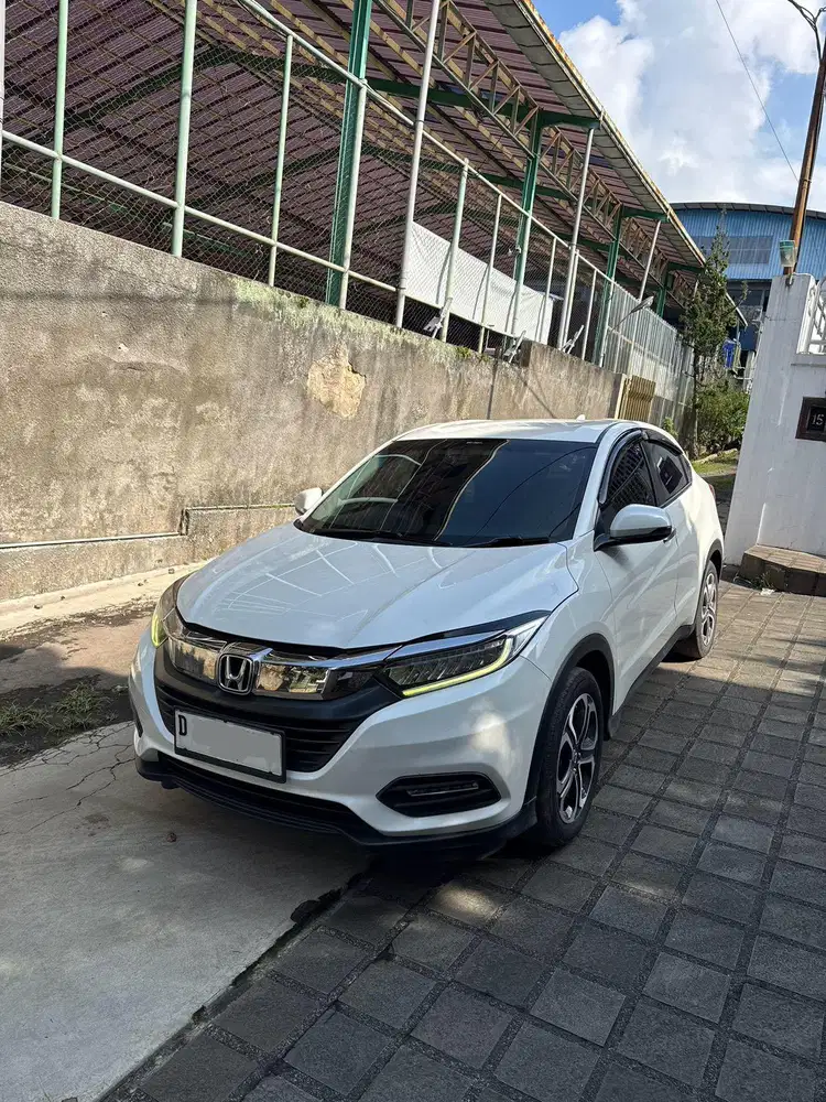 Honda HRV SE 2019 regis putih mulus hr-v se 2018 Nik antik record