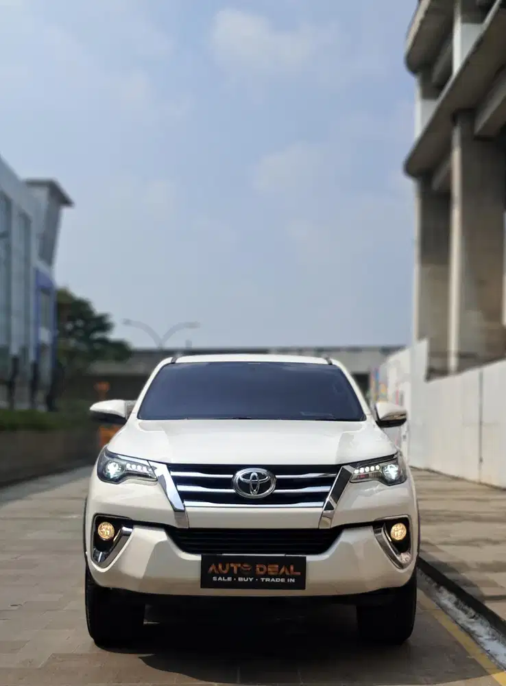 (TDP 28JT) Toyota Fortuner 2.4 VRZ A/T 2017 SUPER MULUS