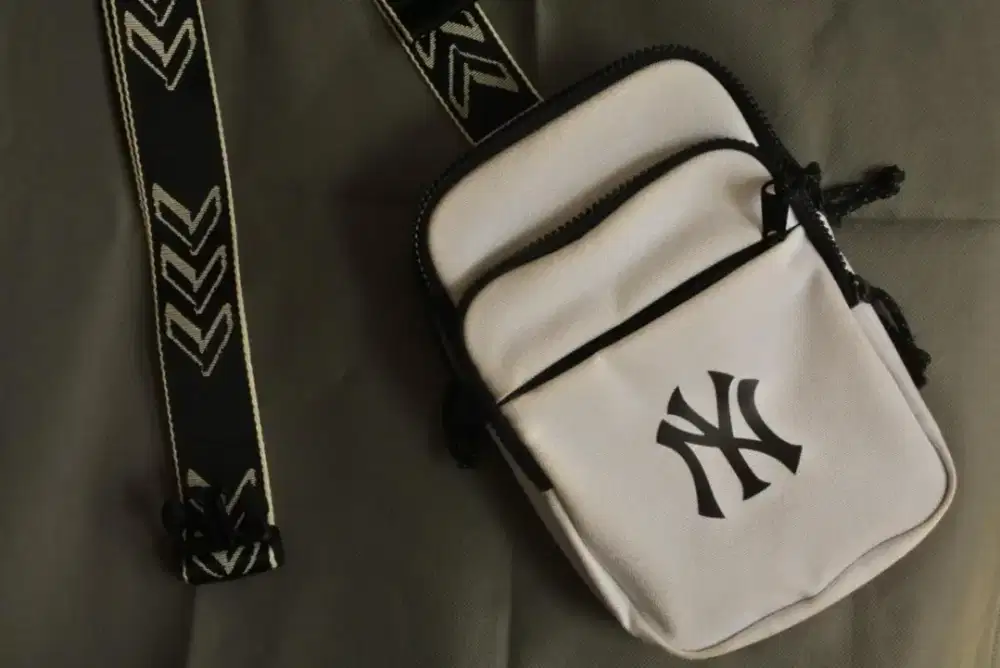 New era Sling bag original
