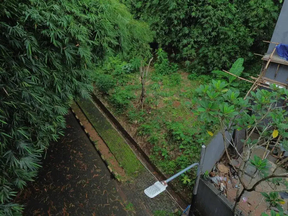 Tanah 2.070 M2 Di Cinere - Row Jalan Lebar