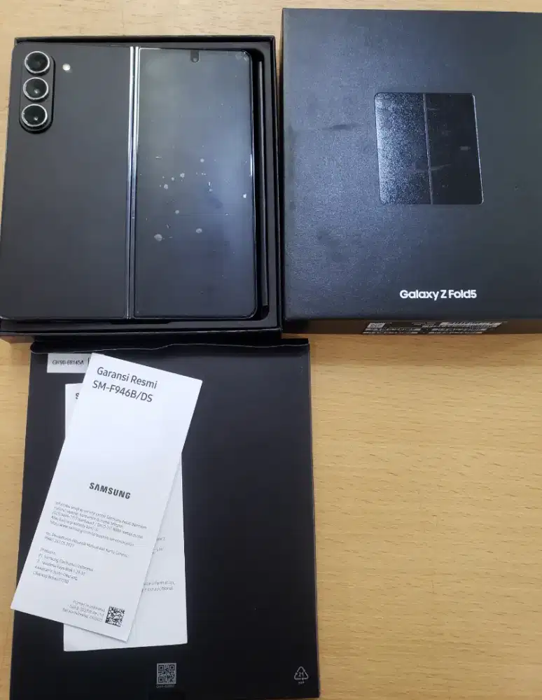 Samsung Galaxy Z Fold 5 RAM 12/512GB Phantom Black Dual Sim 5G SEIN