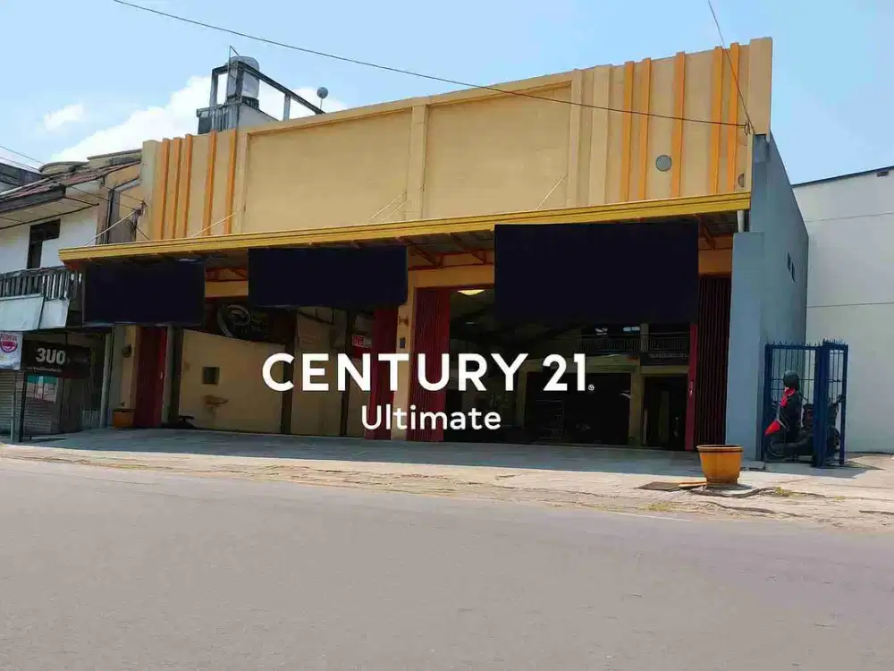 Disewa Ruko Lokasi Premium Hanya 500 meter dari Kediri Mall