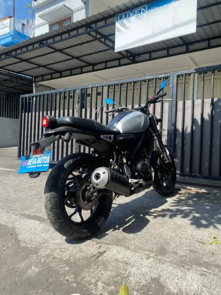 Xsr silver Deva motor