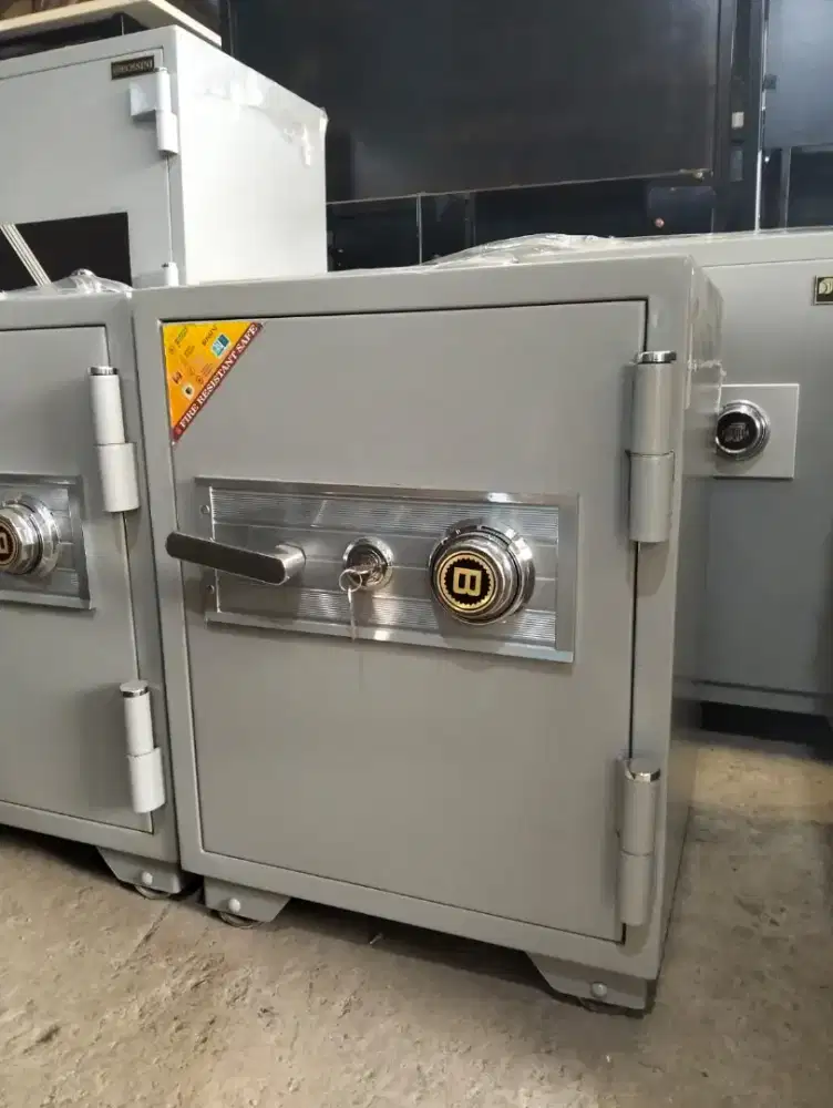 Brankas / brangkas bekas berkualitas